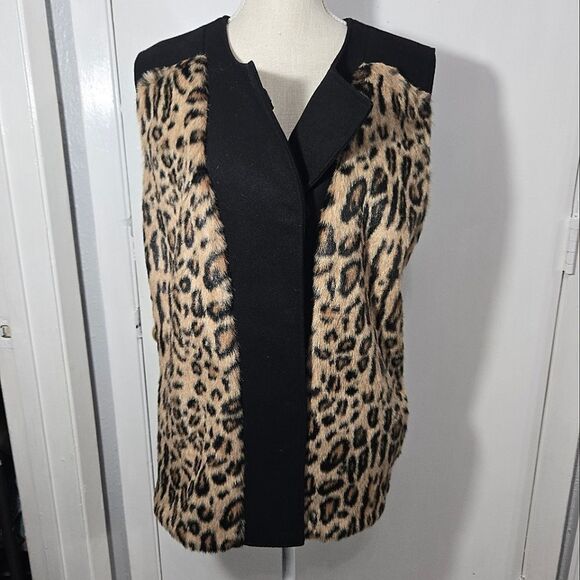 Chico's aminal piece faux fur vest like new sz 3 XL or 16 - Picture 4 of 12